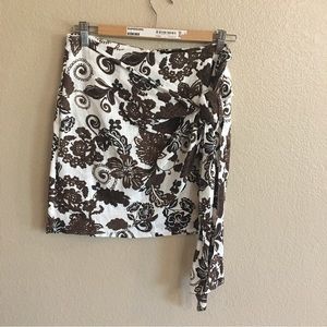 Mink Pink Floral Wrap Tie Mini Skirt Chocolate Sz Medium